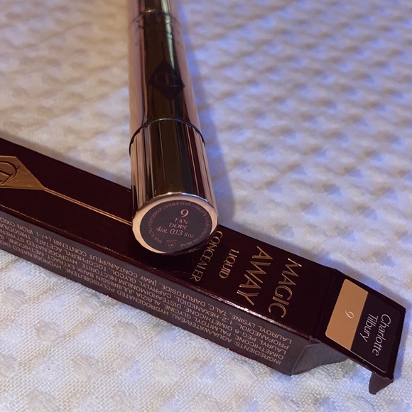 NEW! $32 Charlotte Tilbury Magic Away Liquid Concealer #9 Tan - Picture 8 of 16